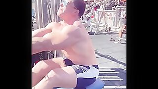 Josh Taubes - Cable rows