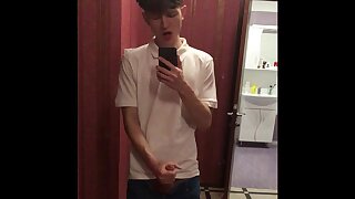 Dream Boy Beautifully Masturbation on herself at the Mirror / Big Dick 23cm