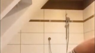 Super hot teen jerking off.