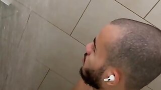 Straight guy jerks off in the shower