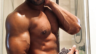 200 Black Hunk Reegswood  onlyfans leaked