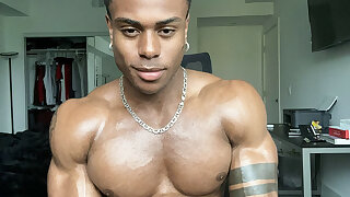 18 SEXY HUGE COCK BLACK TIKTOKER Siah Artis PRETTYSKINBOI ONLYFANS LEAKED