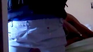 Twink cumdump takes anonymous daddy’s load and pushes it out.