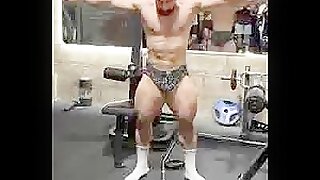Saman olfati IFBB possing full position