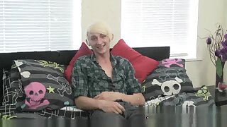 Hot northern boy Max comebacks